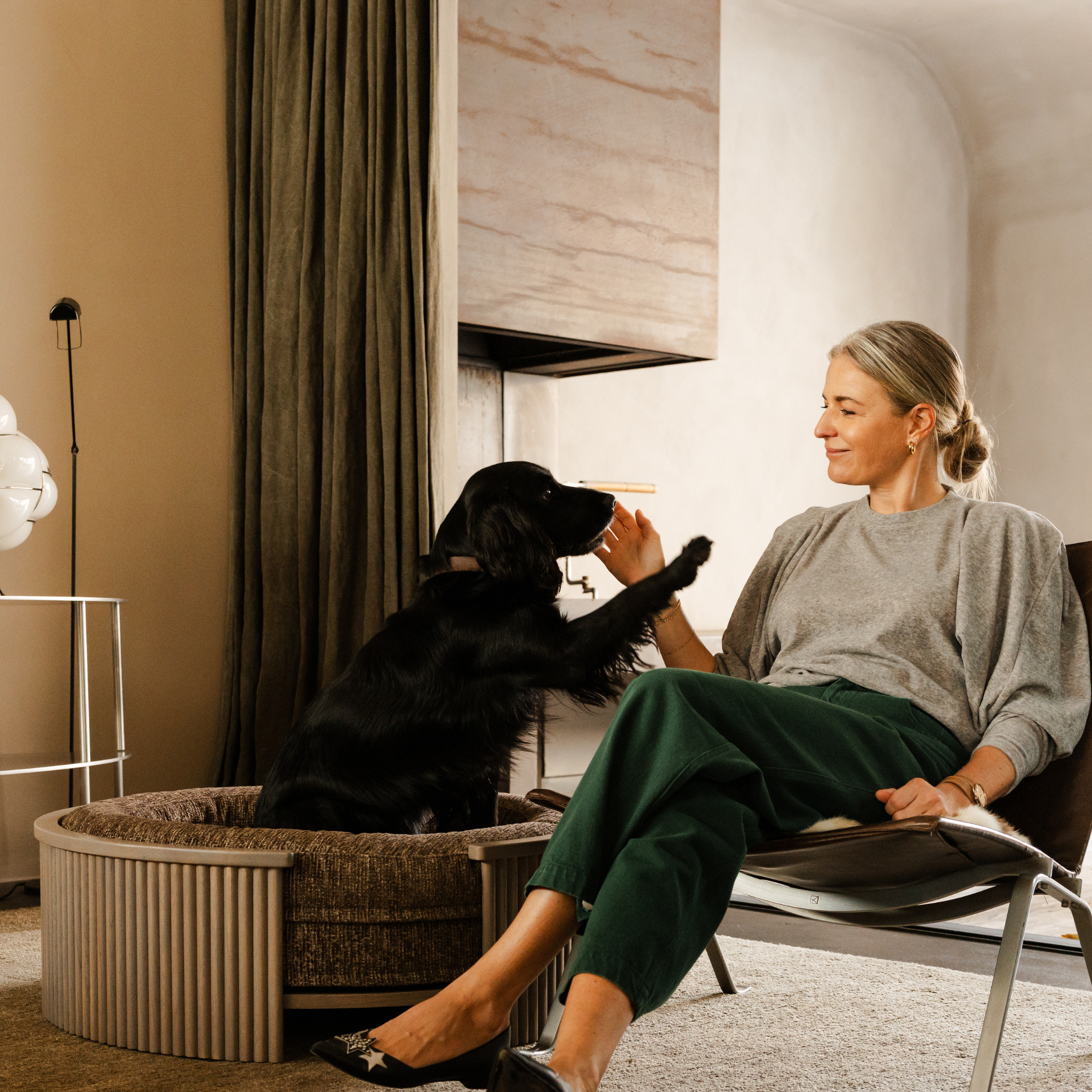 Swirl Elite Pouf Espresso With Grey