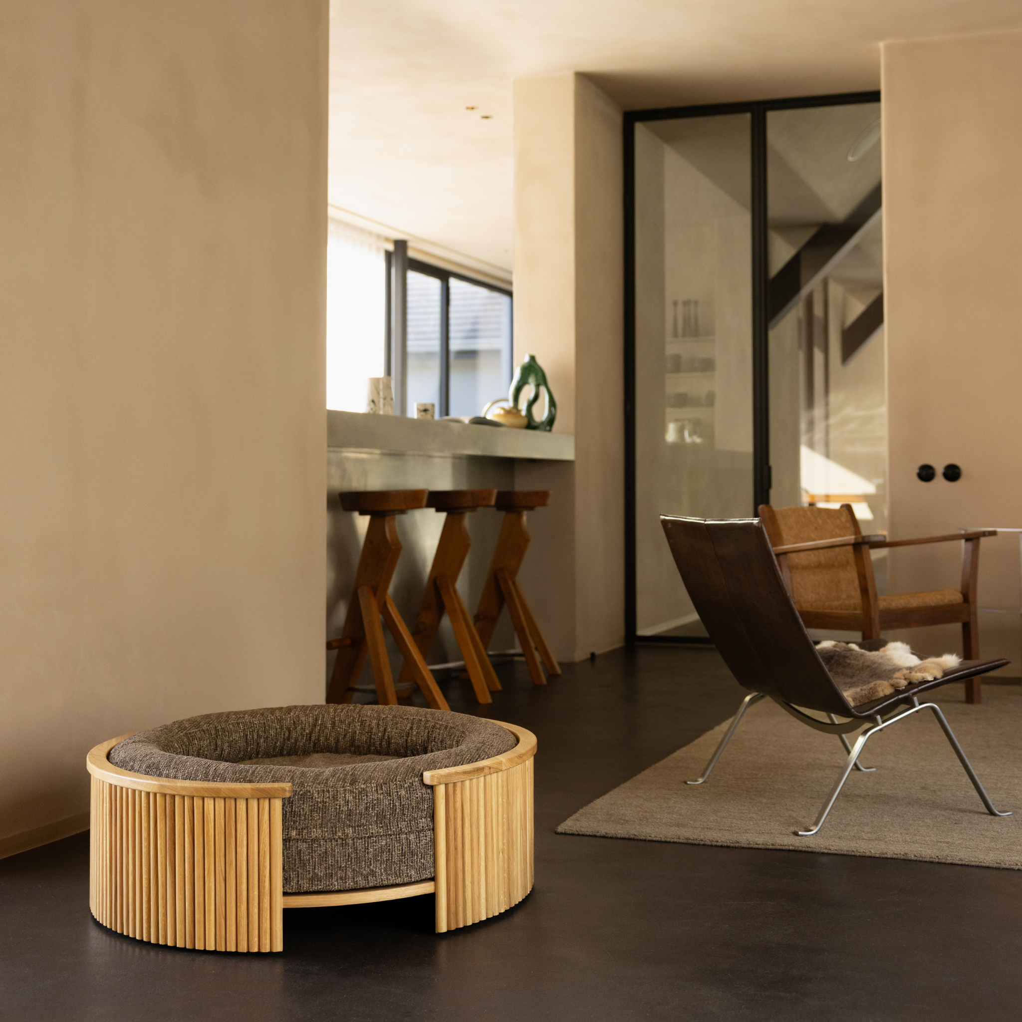 Swirl Elite Pouf Espresso With Oak