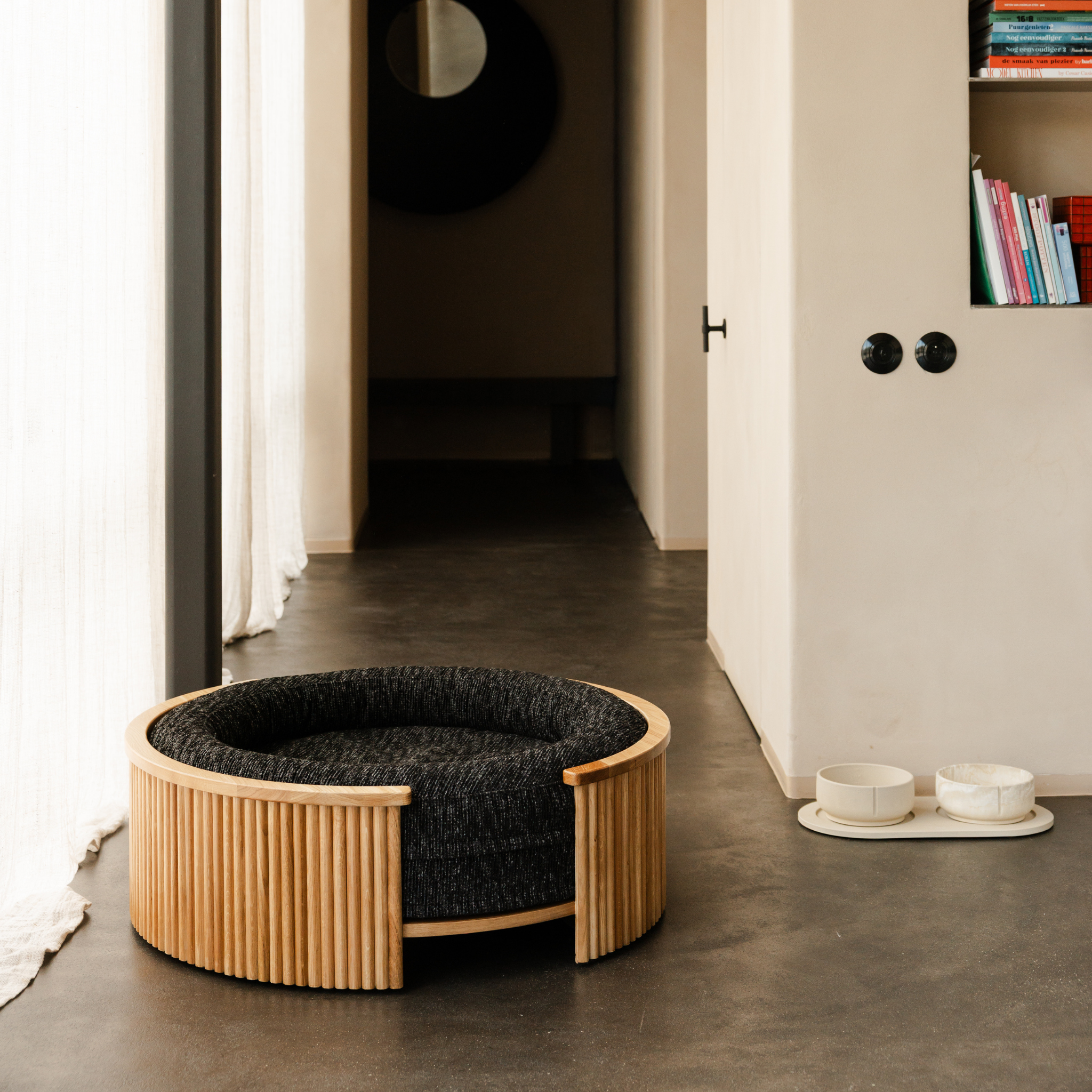 Swirl Elite Pouf Coal With Oak