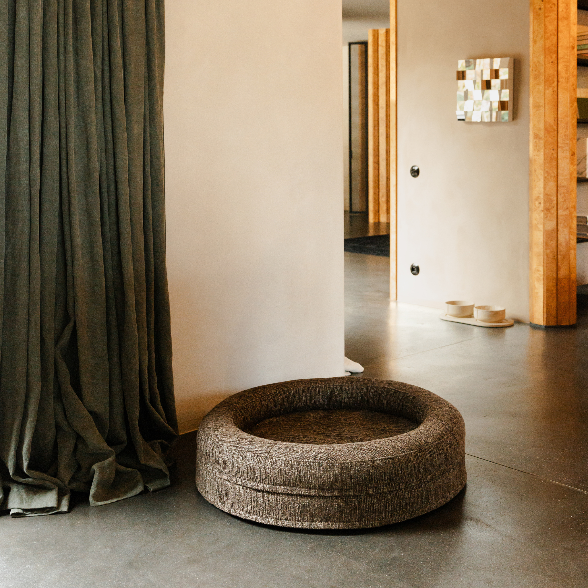 Swirl Elite Dog Bed Espresso Without Frame